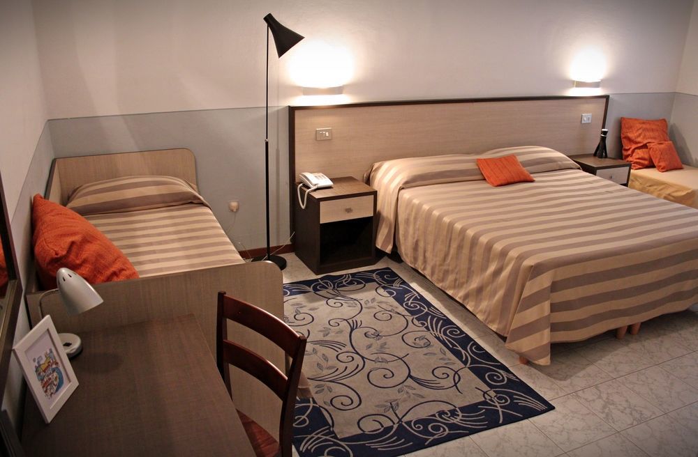 Hotel Magenta ฟลอเรนซ์ ภายนอก รูปภาพ