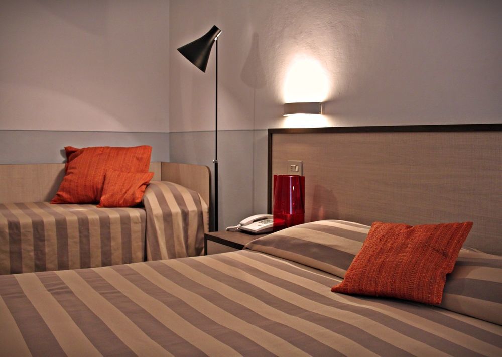 Hotel Magenta ฟลอเรนซ์ ภายนอก รูปภาพ