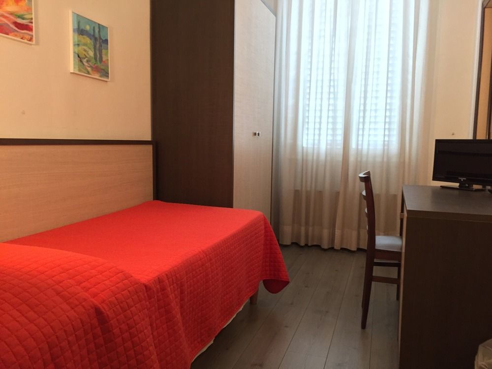 Hotel Magenta ฟลอเรนซ์ ภายนอก รูปภาพ
