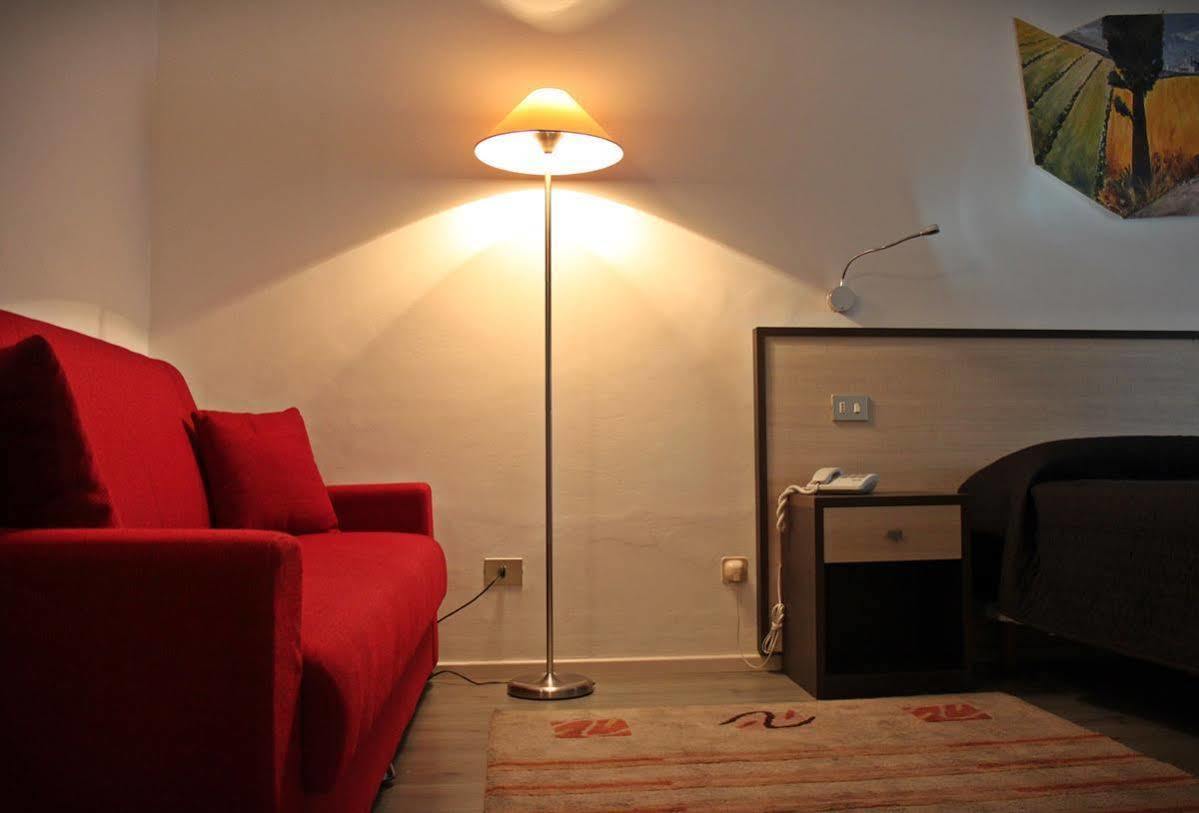 Hotel Magenta ฟลอเรนซ์ ภายนอก รูปภาพ