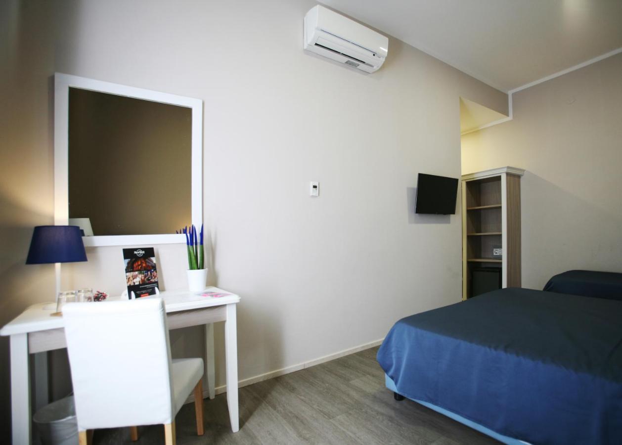 Hotel Magenta ฟลอเรนซ์ ภายนอก รูปภาพ